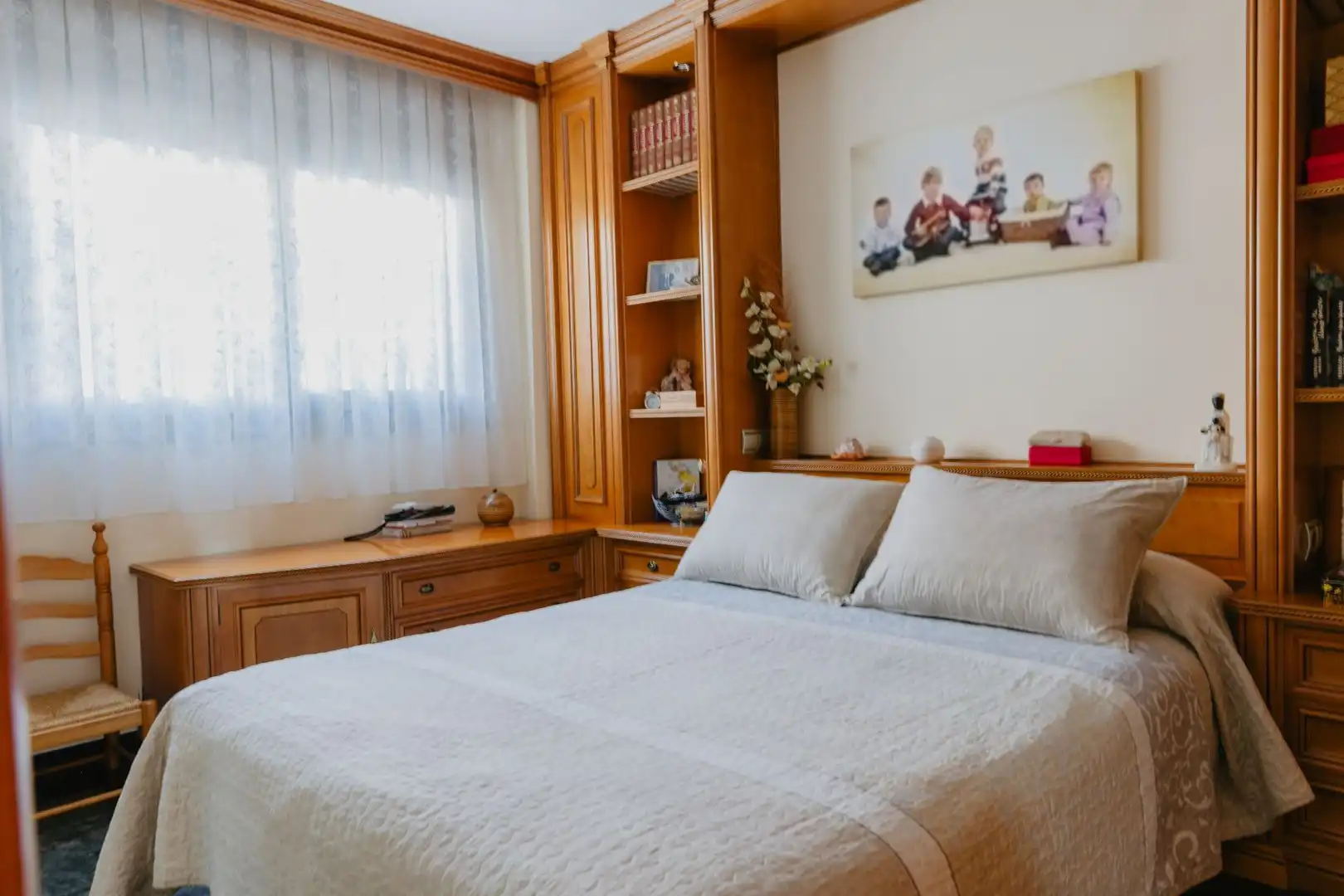 Bedroom of Houses for sale in Santa Coloma de Gramenet  with Air Conditioner, Heating and Private garden