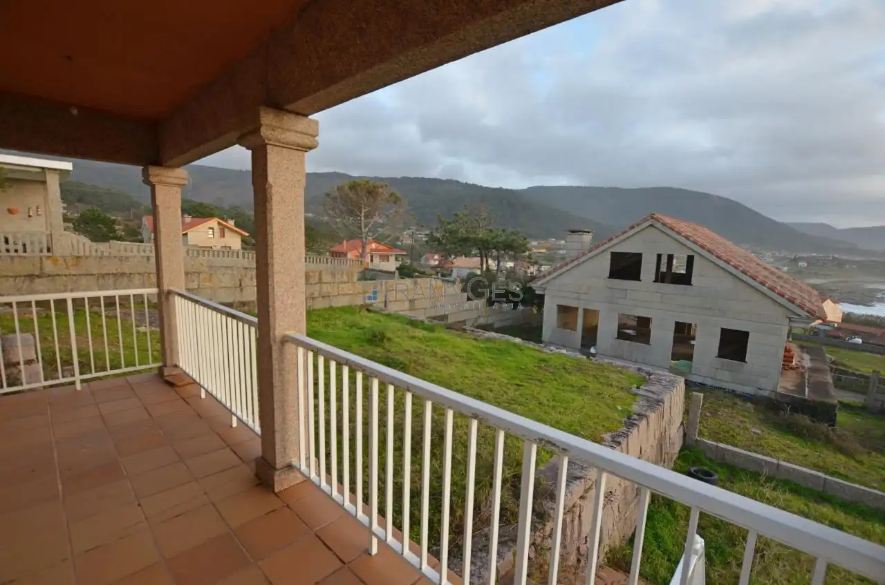 Vista exterior de Casa o chalet en venta en Oia con Calefacción, Jardín privado y Terraza