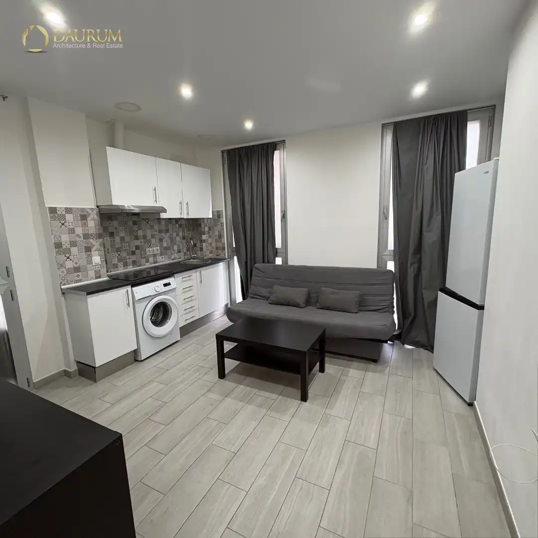 Sala de estar de Piso en venta en Coslada con Calefacción y Amueblado