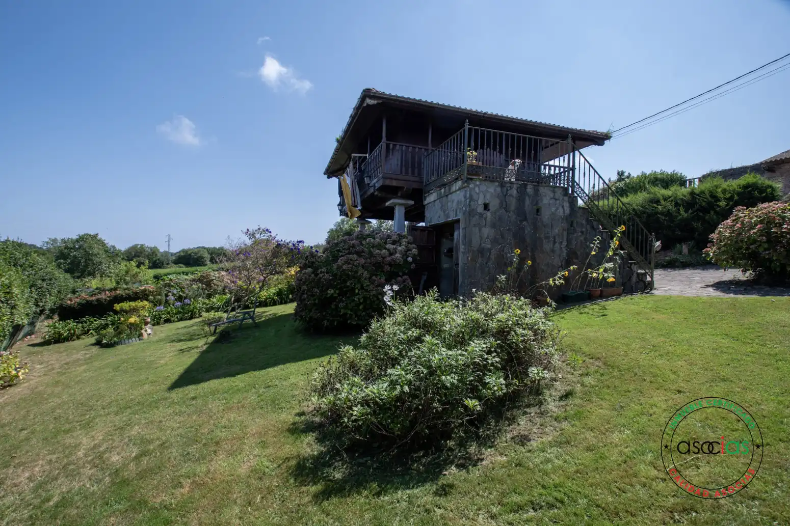 Vista exterior de Casa o chalet en venta en Colunga con Calefacción, Jardín privado y Parquet
