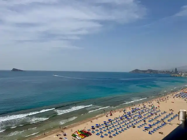 Vista exterior de Piso en venta en Benidorm con Terraza y Amueblado