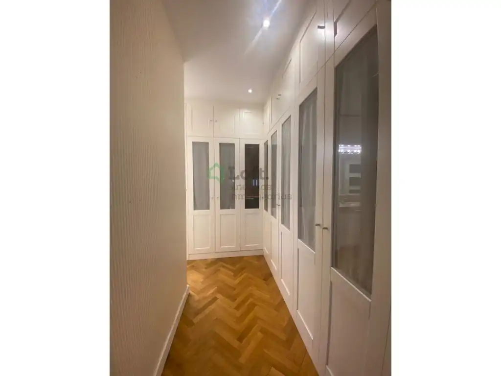 Wohnung zur Miete in Badajoz mit Klimaanlage, Heizung und Ofen