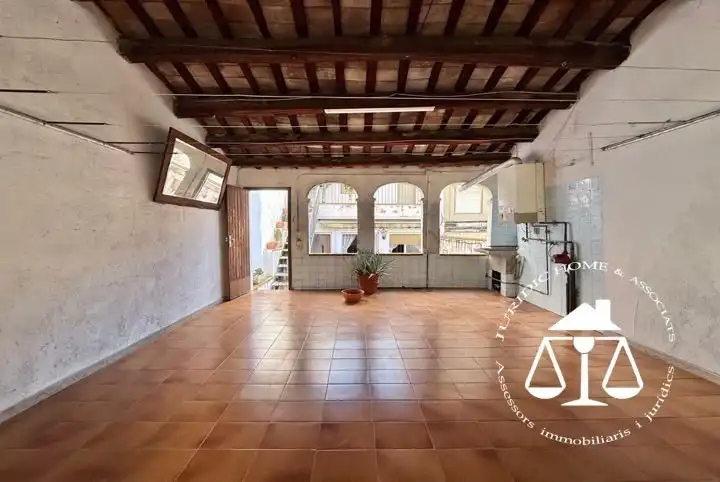 Exterior view of Detached homes for sale in Centre - Sant Oleguer