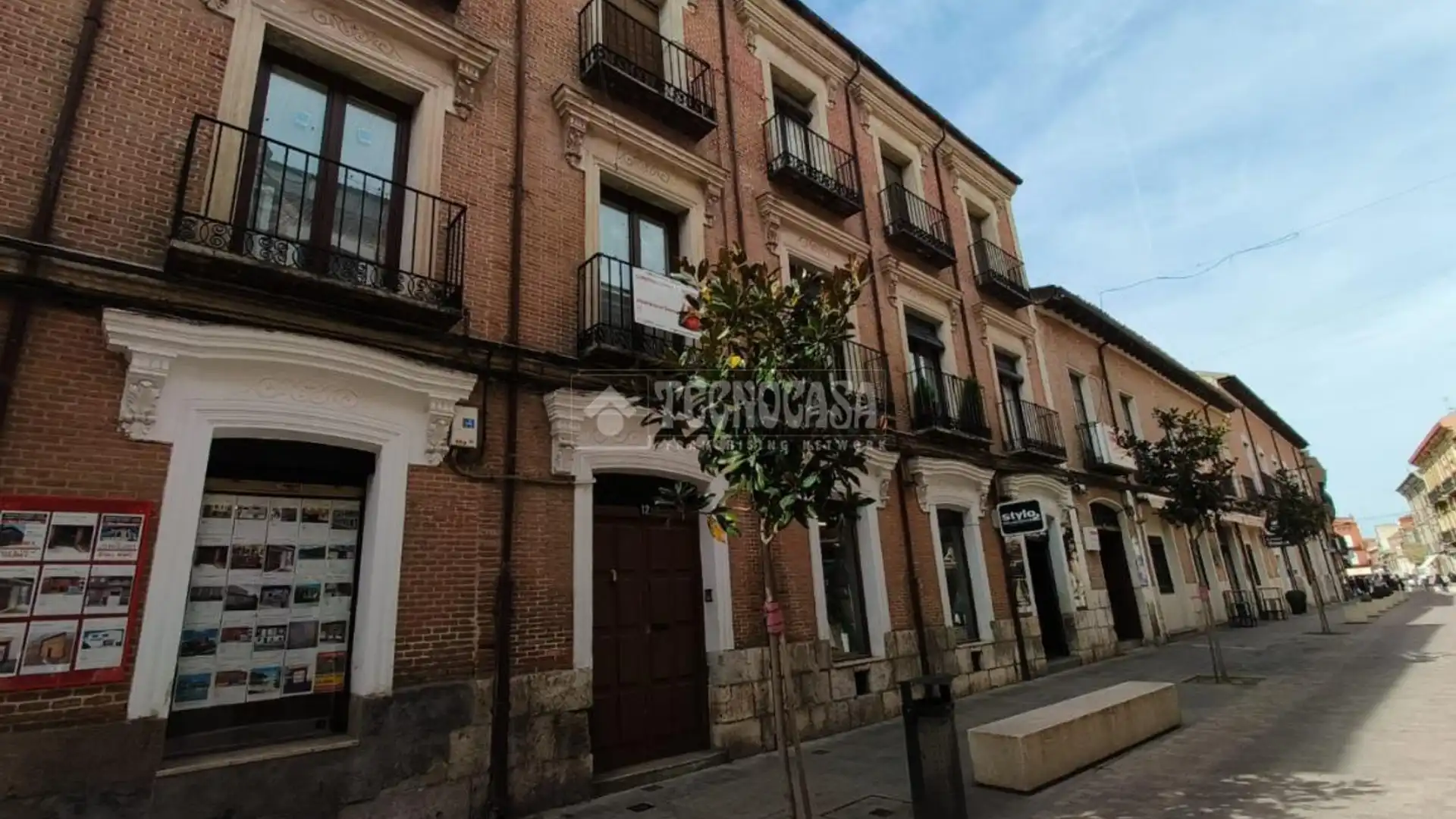 Vista exterior de Piso en venta en Medina del Campo con Calefacción