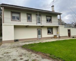 Vista exterior de Casa o xalet en venda en Ortigueira amb Piscina