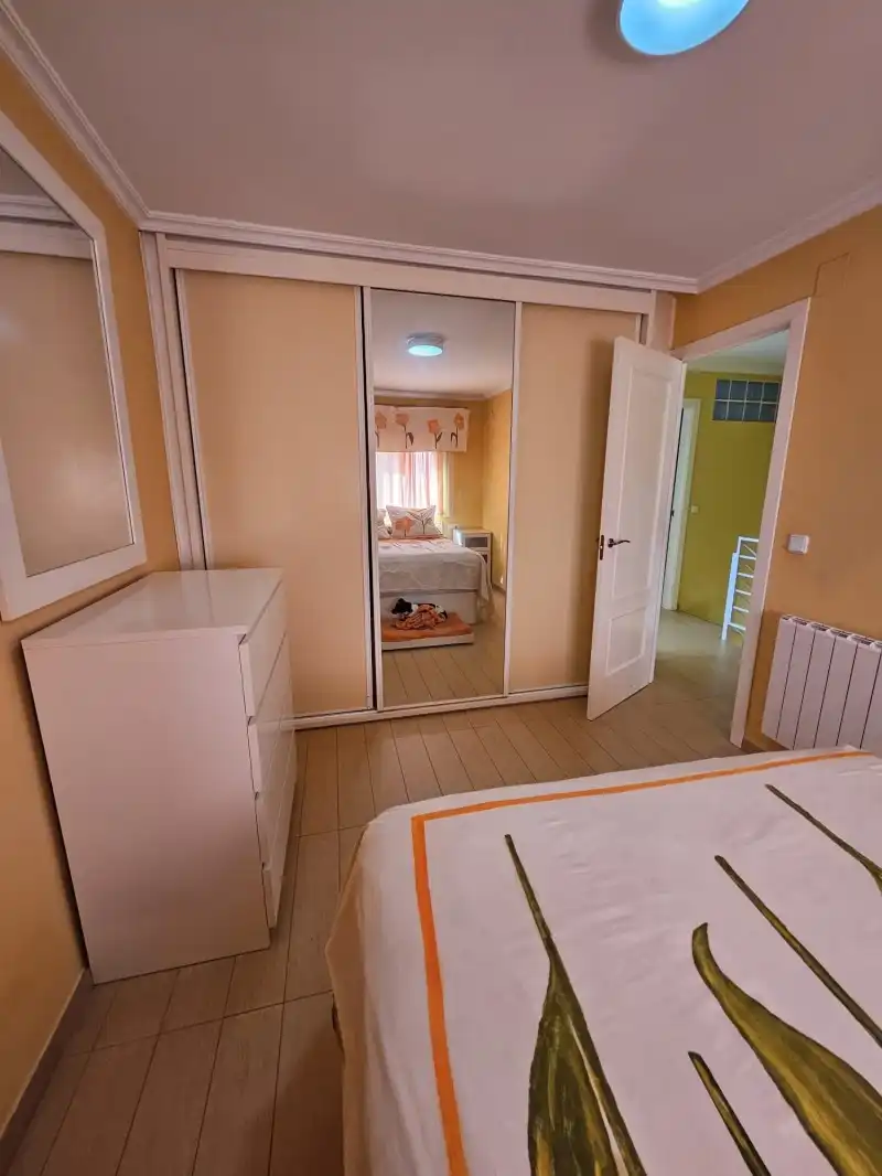 Dormitori de Casa o xalet en venda en Cáceres amb Aire condicionat, Calefacció i Traster