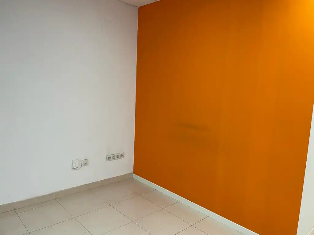 Gewerbefläche zum Verkauf in Carrer Francesc Tarafa, imagen 6