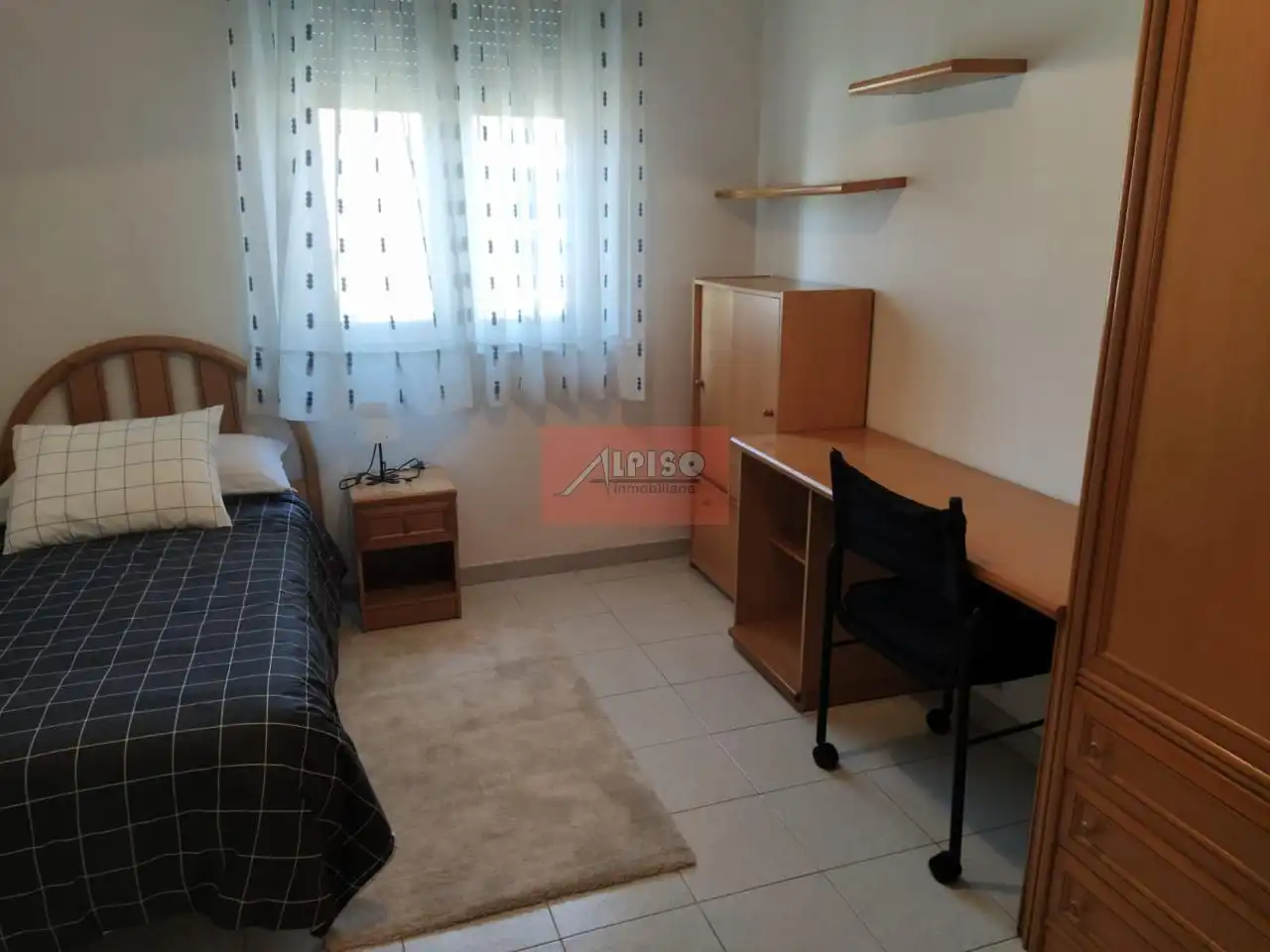 Habitación de Piso de alquiler en Ourense Capital  con Calefacción, Amueblado y Balcón