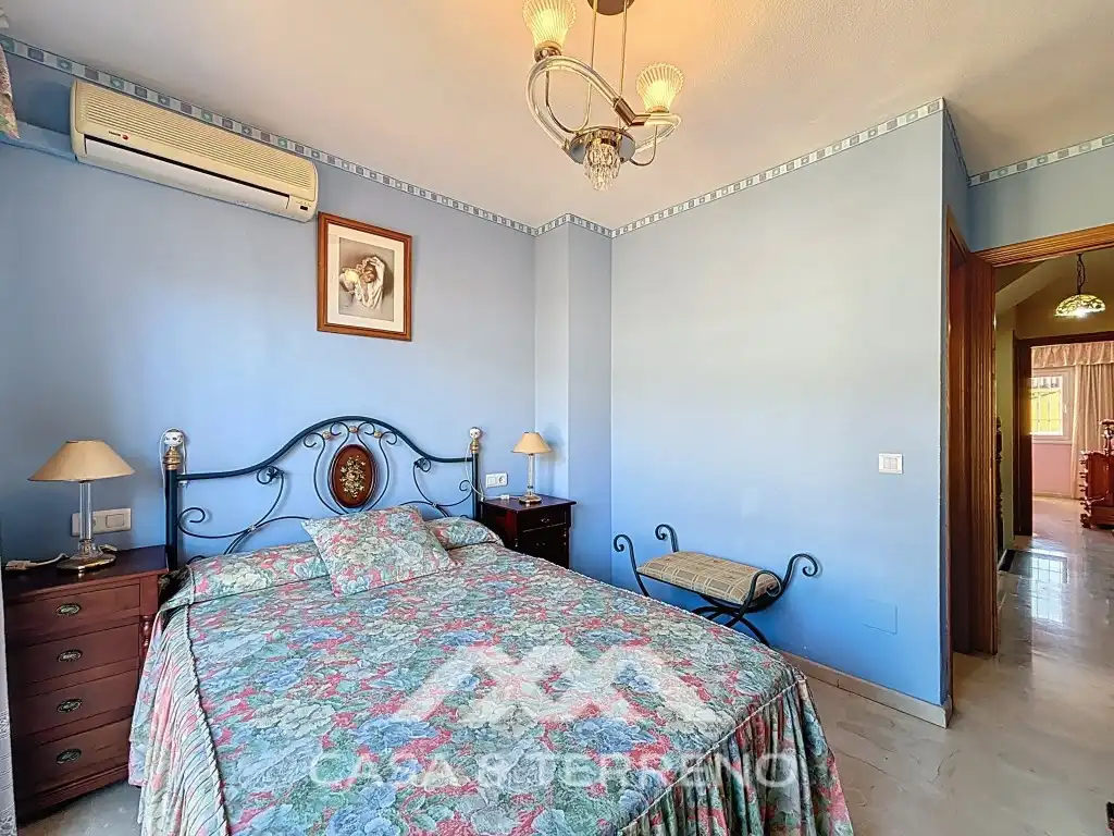 Dormitori de Casa adosada en venda en Vélez-Málaga amb Aire condicionat, Piscina i Microones