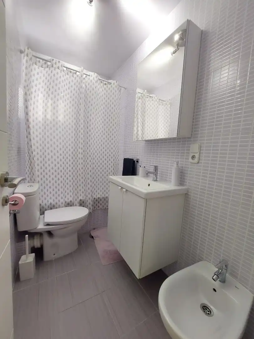 Badezimmer von Wohnung zum Verkauf in Alcorcón mit Klimaanlage, Heizung und Terrasse