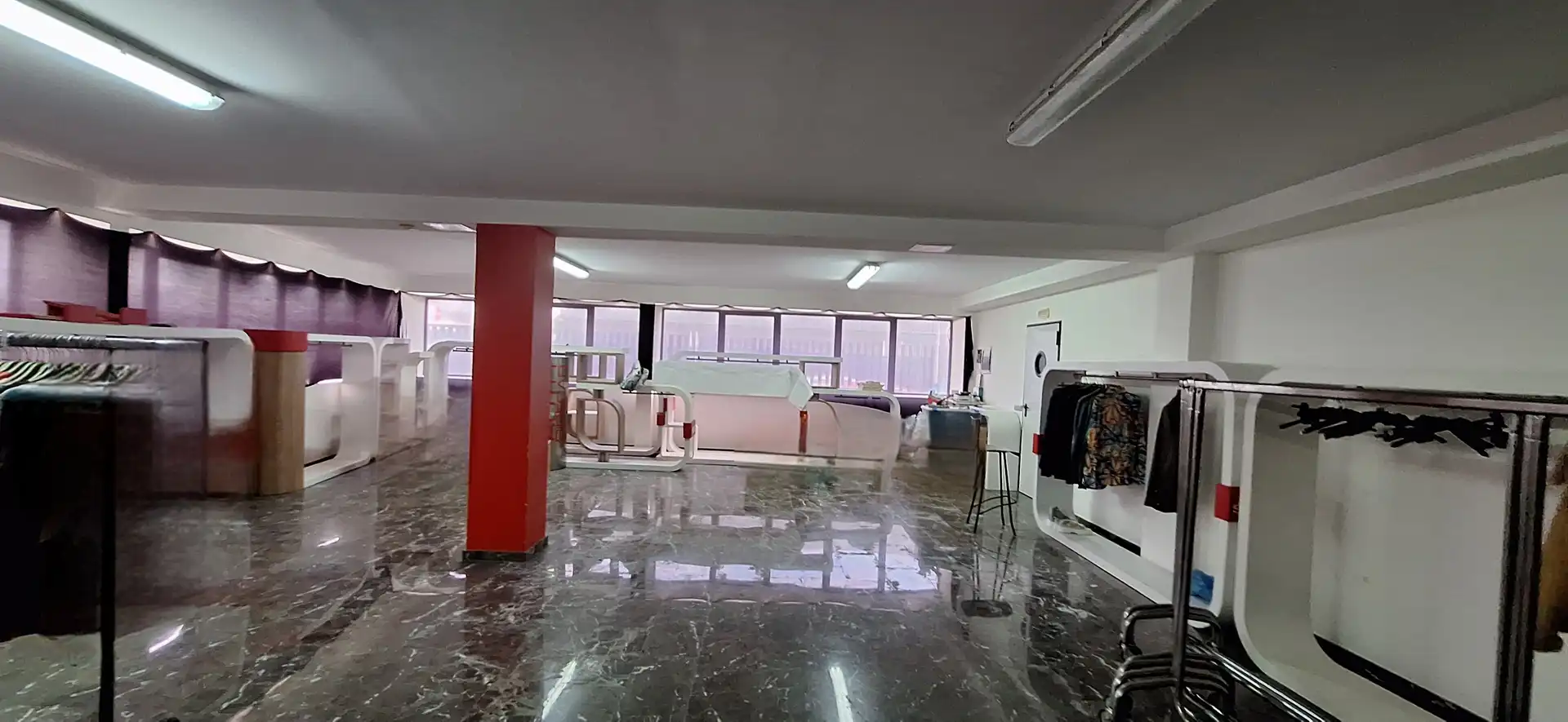 Industrial buildings for rent in La Pobla de Farnals