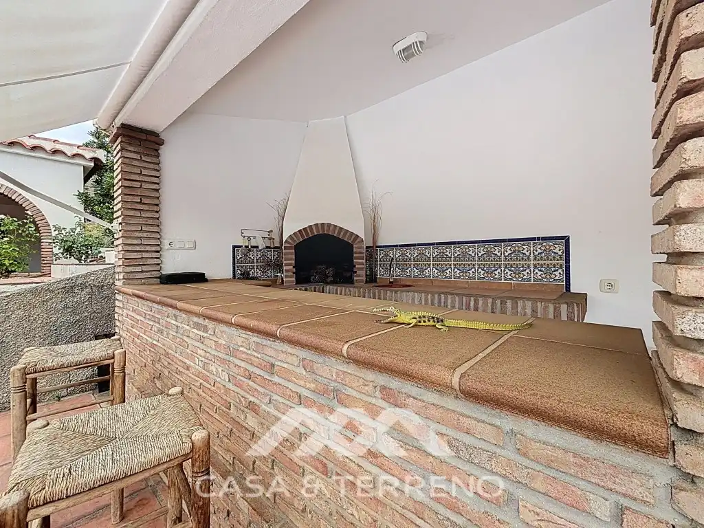 Casa o xalet en venda en Canillas de Albaida amb Aire condicionat, Calefacció i Jardí privat