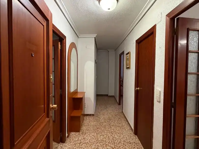 Appartamento con ascensore in affitto a Calle Maria Cases 9, imagen 2