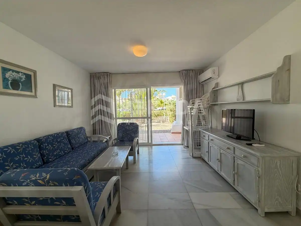 Sala de estar de Planta baja en venta en Roquetas de Mar con Aire acondicionado, Terraza y Amueblado