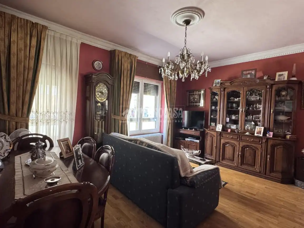 Living room of Detached homes for sale in León Capital   with Heating and Parquet flooring