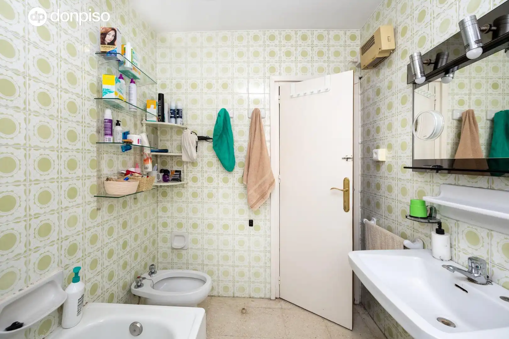 Baño de Casa o chalet en venta en Armilla con Aire acondicionado, Calefacción y Jardín privado