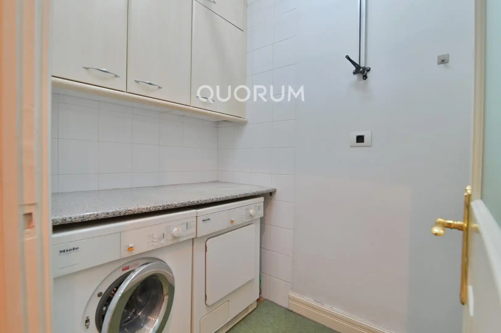 Piso en venta en Bilbao  con Calefacción y Balcón