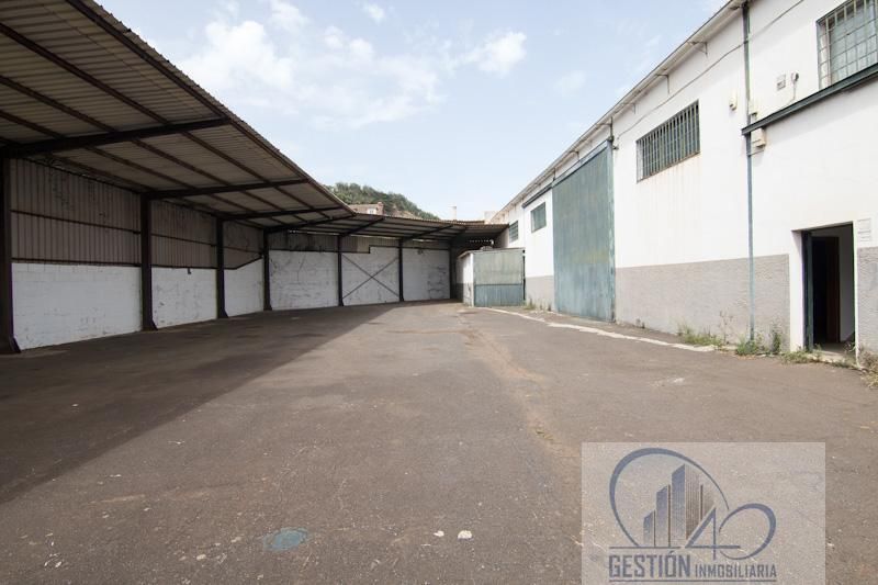 Exterior view of Industrial buildings for sale in San Cristóbal de la Laguna