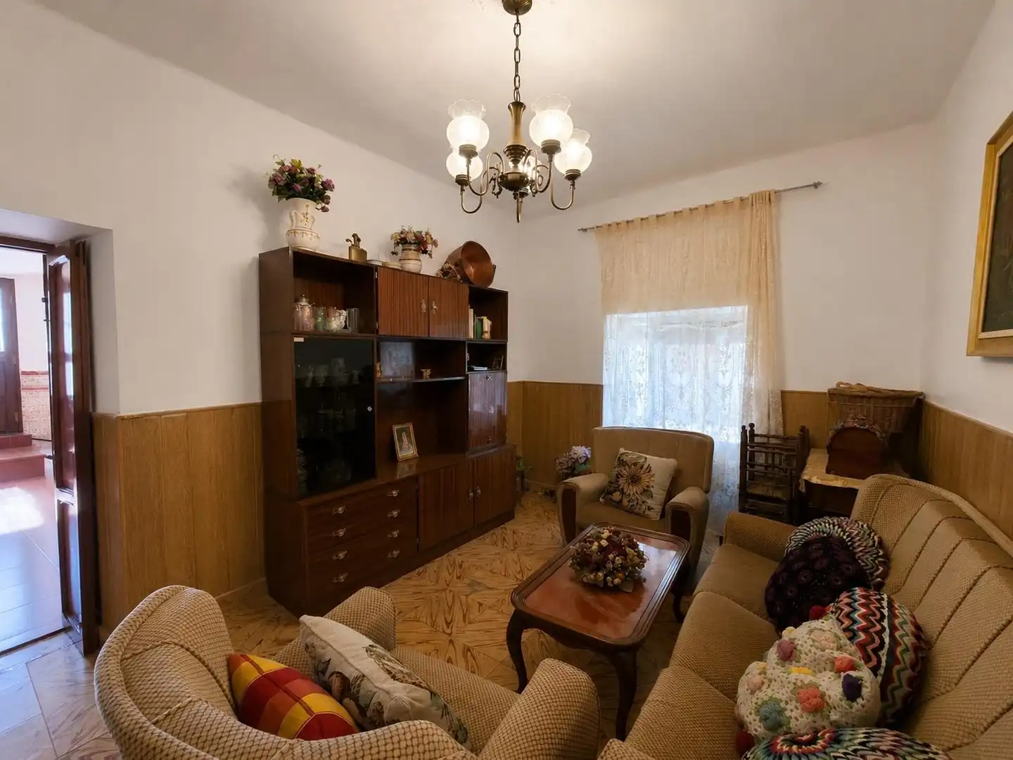 Sala de estar de Casa o chalet en venta en Casas de Millán con Calefacción, Terraza y Trastero