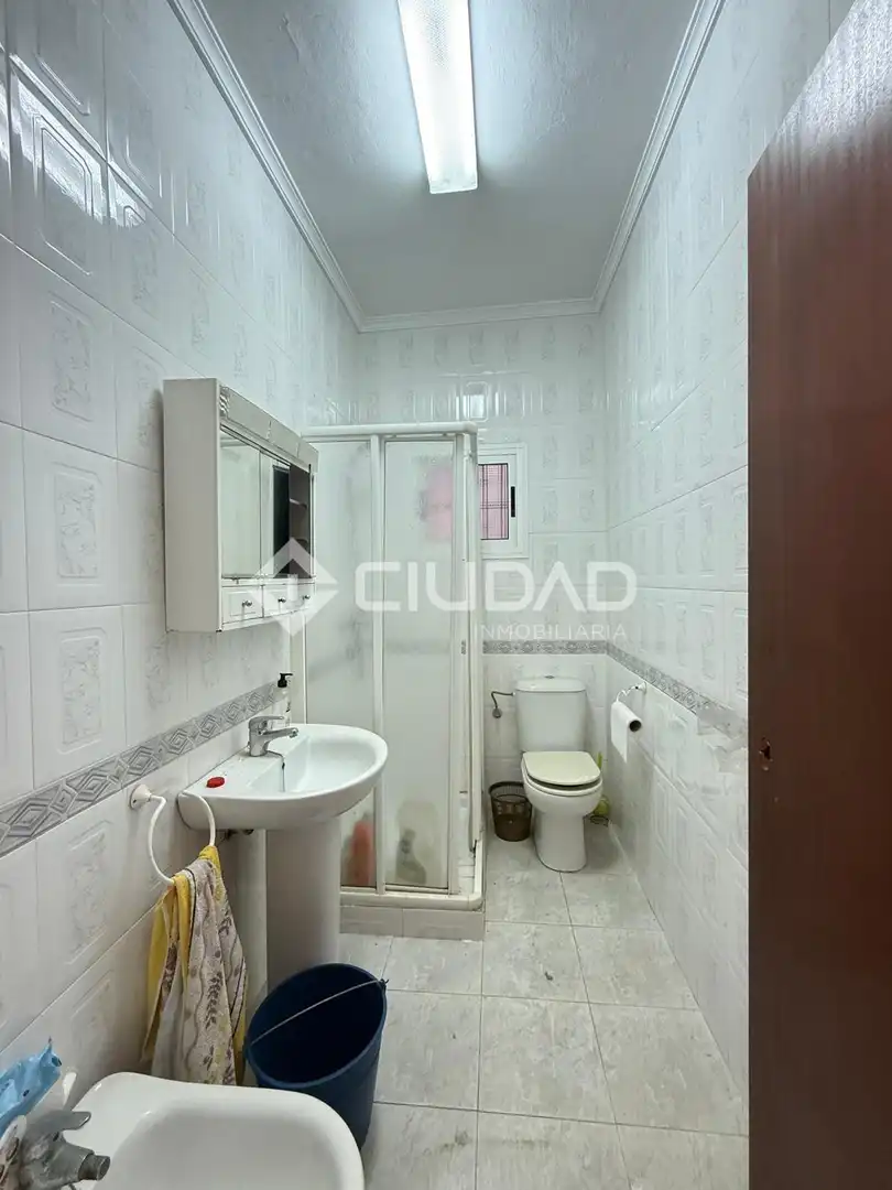 Bathroom of Ground floor for sale in Chipiona