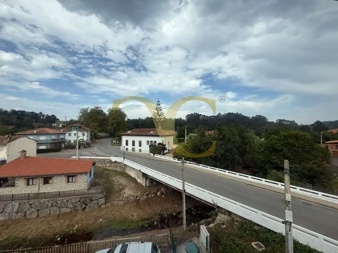 Außenansicht von Maisonette zum Verkauf in Llanes mit Heizung, Privatgarten und Terrasse