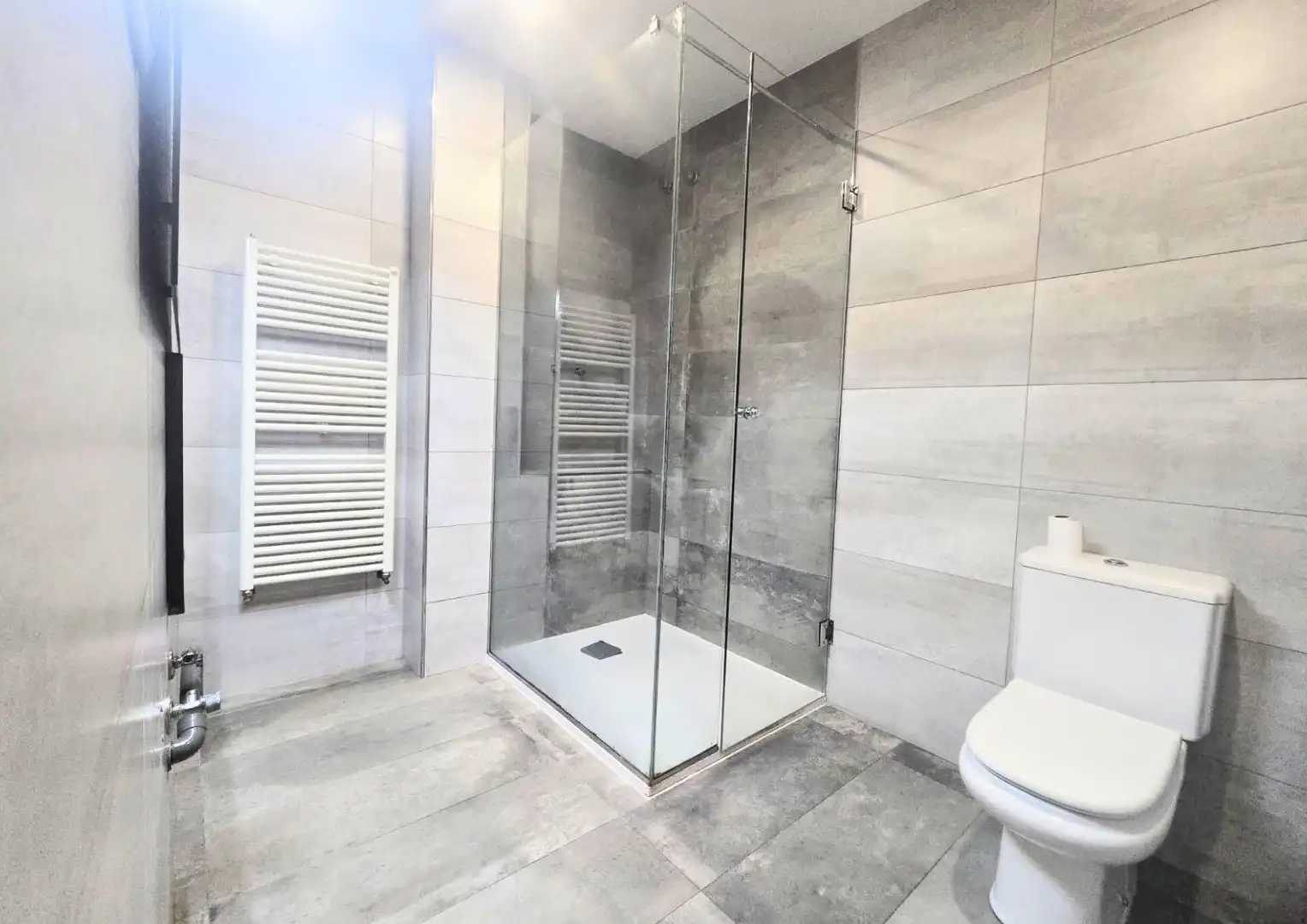 Baño de Casa adosada en venta en Sabadell con Aire acondicionado, Calefacción y Terraza