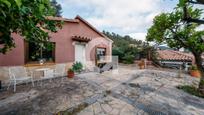 Vista exterior de Casa o xalet en venda en Vallirana amb Aire condicionat, Terrassa i Balcó