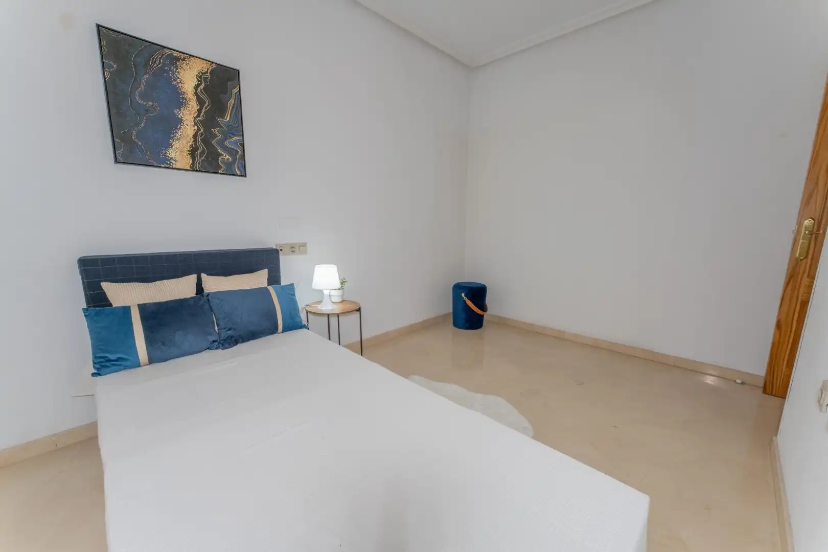 Habitación de Piso en venta en Elche / Elx con Aire acondicionado y Balcón