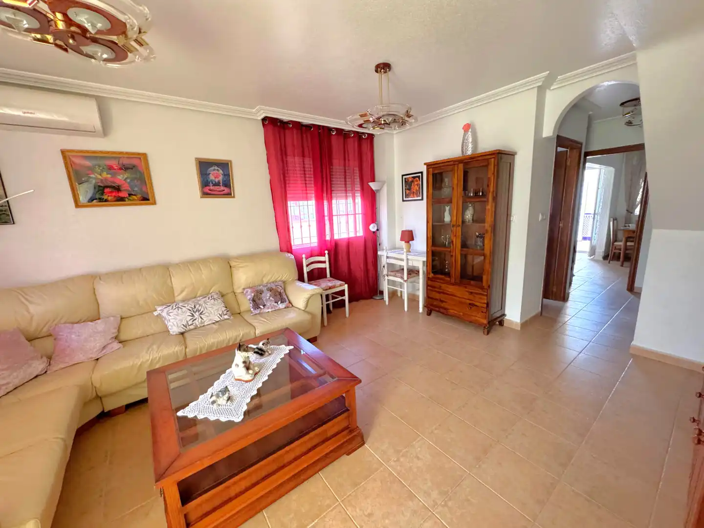 Sala de estar de Casa o chalet en venta en San Pedro del Pinatar con Aire acondicionado, Terraza y Amueblado