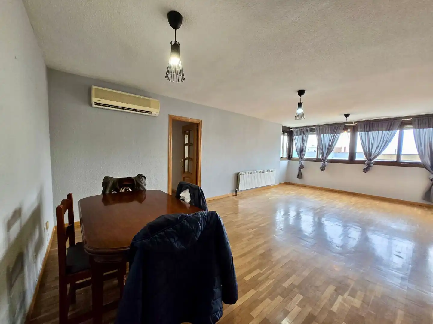 Sala d'estar de Pis en venda en Coslada amb Aire condicionat i Calefacció