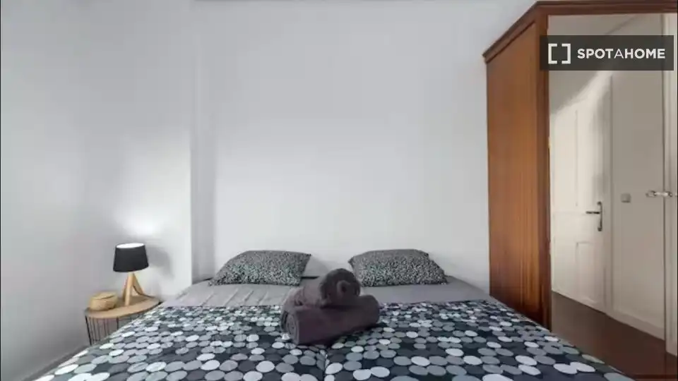Room in Egia
