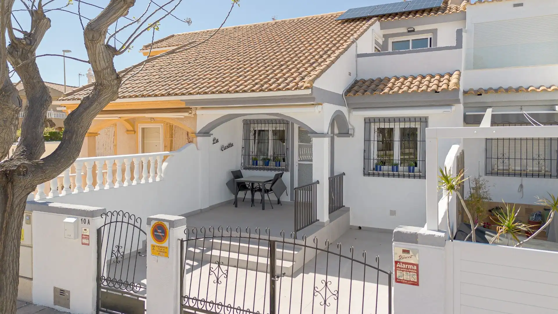 Vista exterior de Casa o xalet en venda en Pilar de la Horadada amb Traster, Moblat i Rentadora