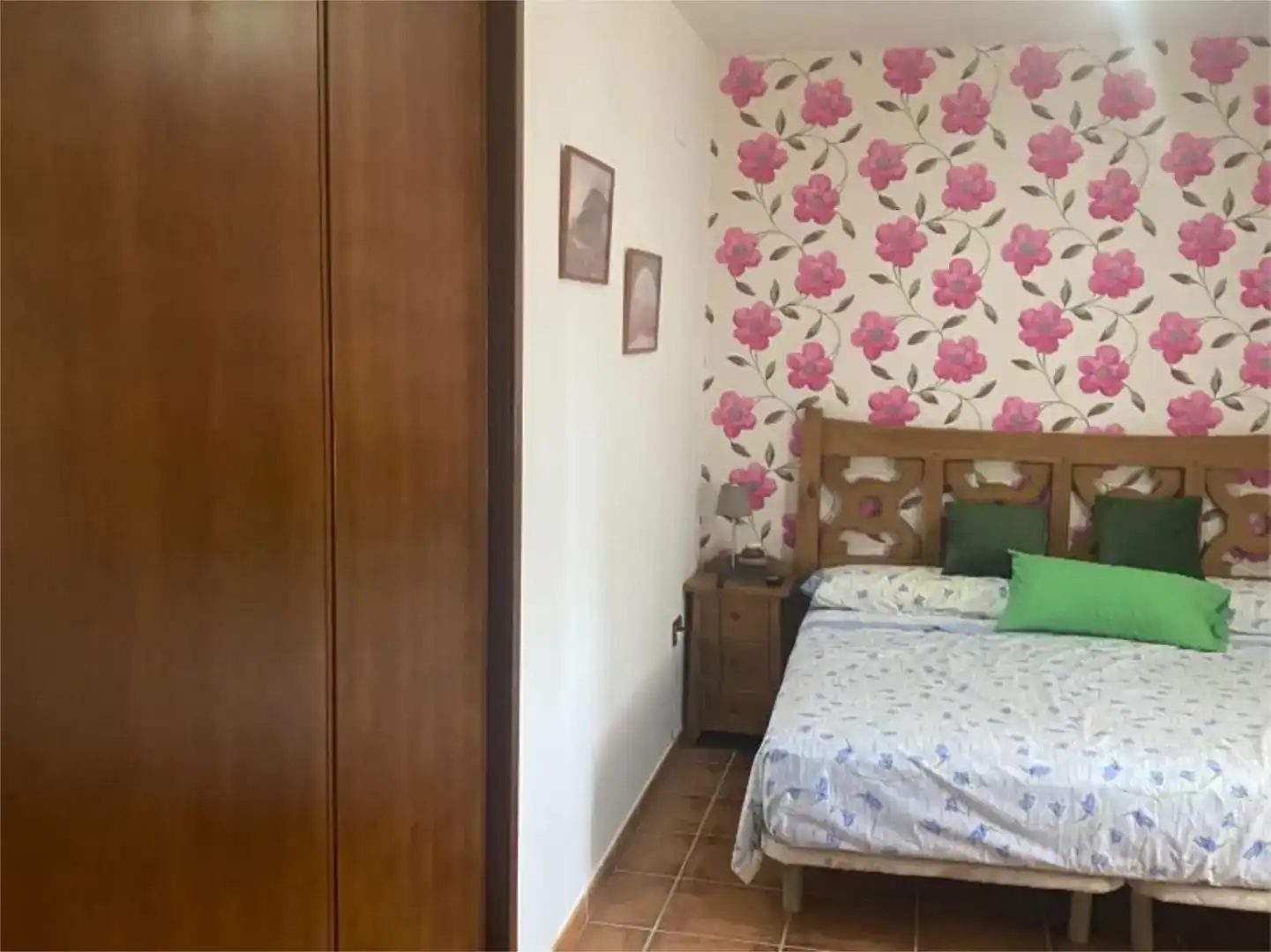 Dormitori de Casa o xalet en venda en Fernán Caballero amb Aire condicionat, Piscina i Balcó