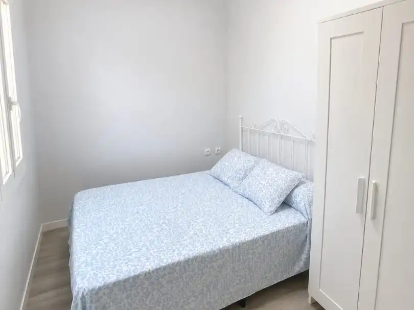 Schlafzimmer von Wohnung zur Miete in Centro