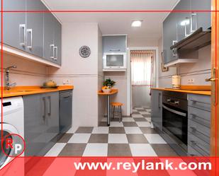 Kitchen of Flat for sale in San Fernando de Henares  with Air Conditioner, Heating and Parquet flooring