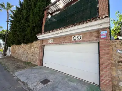 Chalet con piscina en venta en Calle de la Gaviota, 29604 Marbella, imagen 23