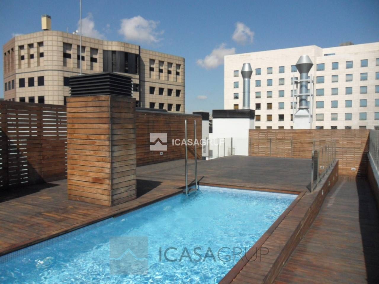 Piscina de Piso en venta en  Barcelona Capital con Aire acondicionado, Calefacción y Parquet