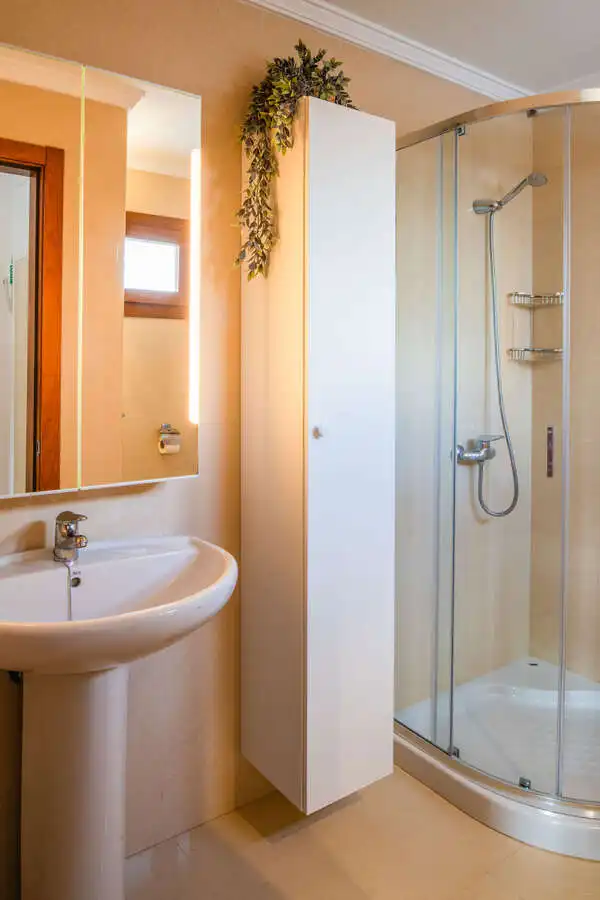 Bany de Casa o xalet en venda en Yaiza amb Aire condicionat, Terrassa i Piscina