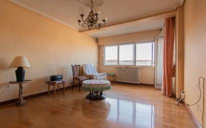 Wohnzimmer von Wohnung zum verkauf in Valladolid Capital mit Terrasse