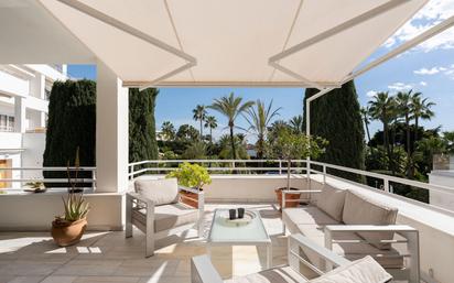 Apartment for sale in Los Naranjos, Nueva Andalucía, Marbella