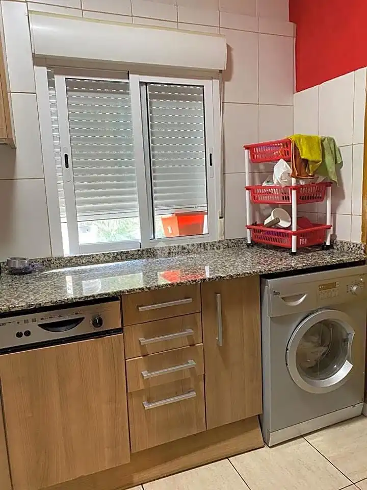 Apartament en venda a Arquitecto Martín Aldehuela, Ensanche - Fuenfresca