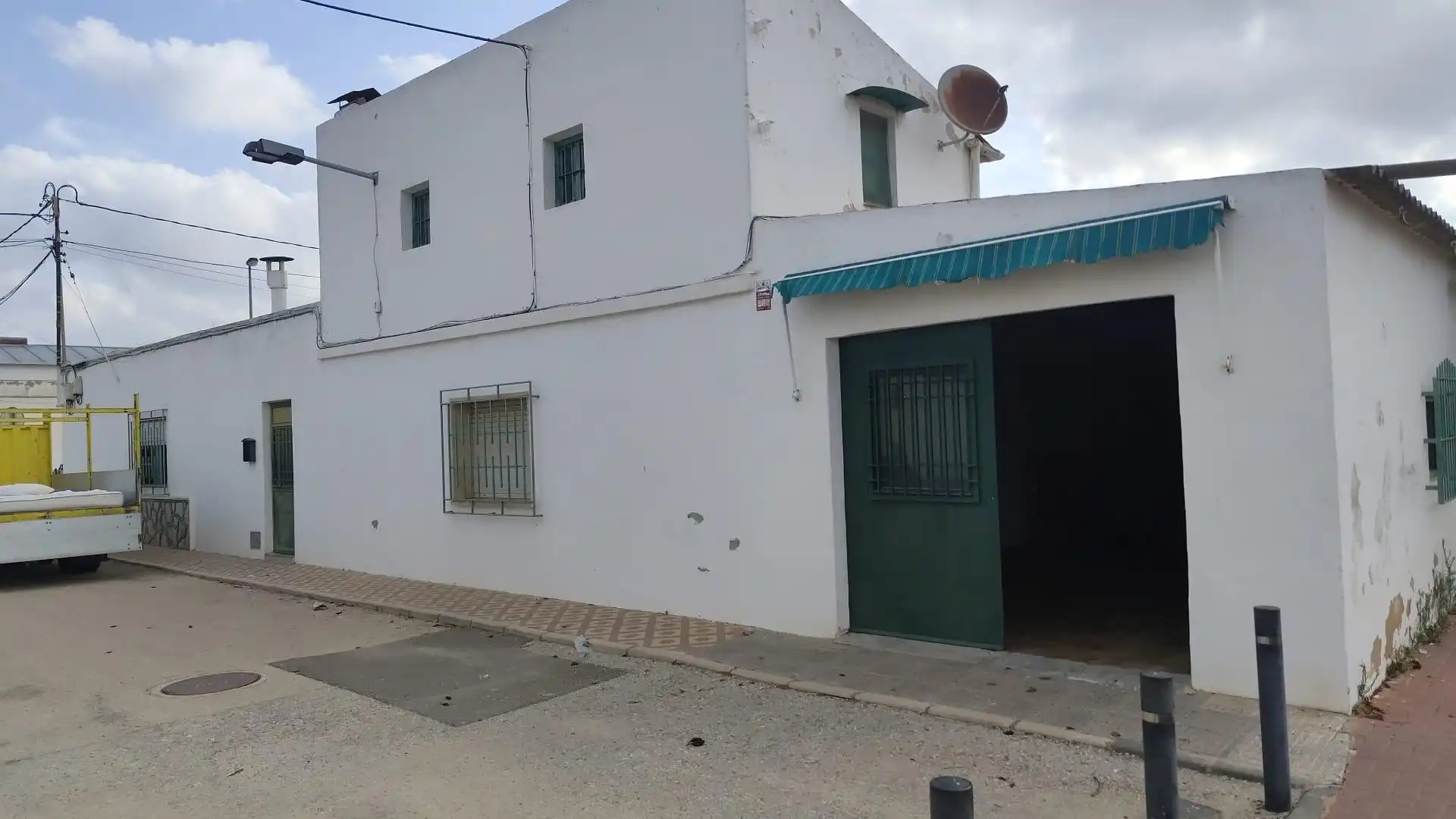 Vista exterior de Casa o xalet en venda en Cartagena amb Aire condicionat i Terrassa