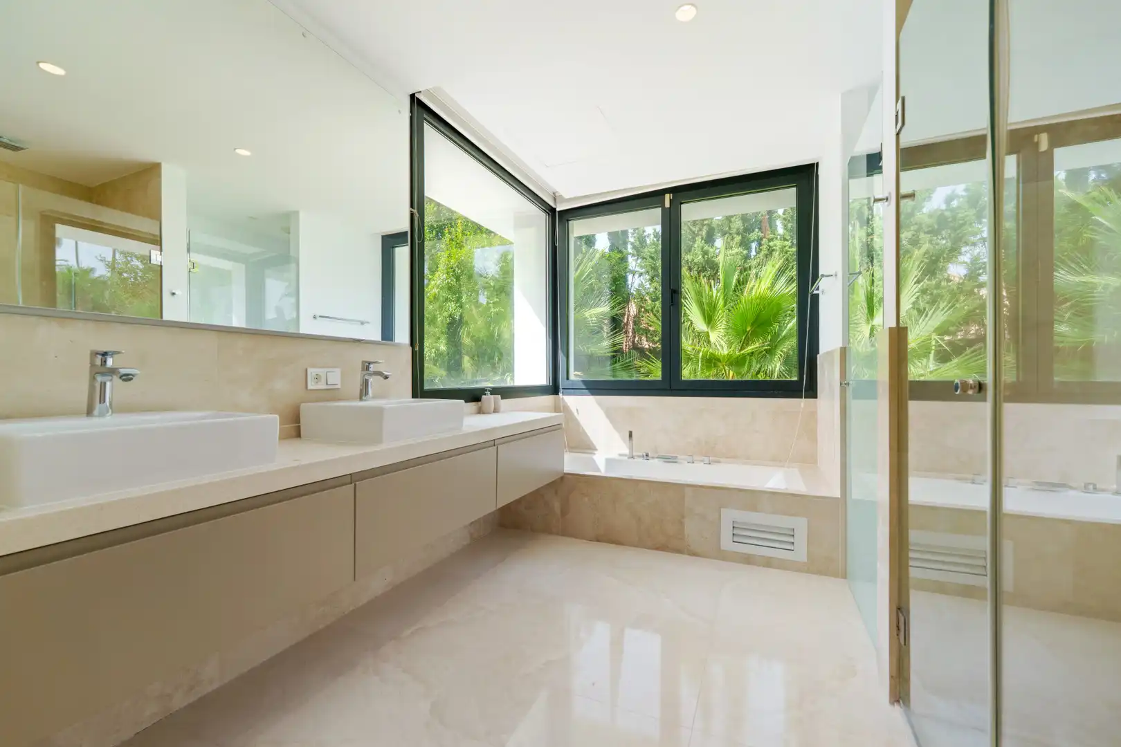 House with terrace for sale in Nueva Andalucía, imagen 26