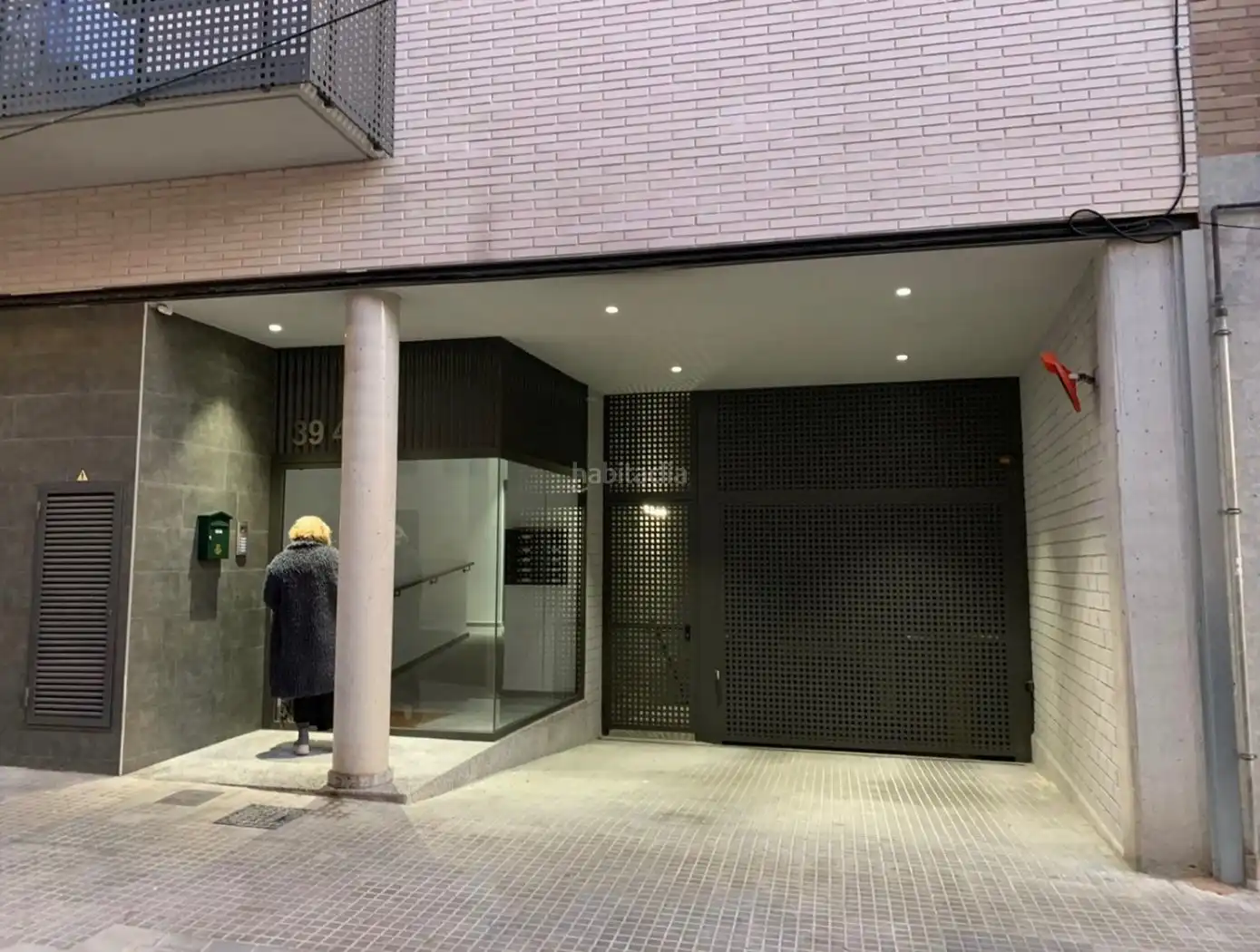 Individuel à vendre à Carrer de Gaspar Fàbregas i Roses 39, imagen 3