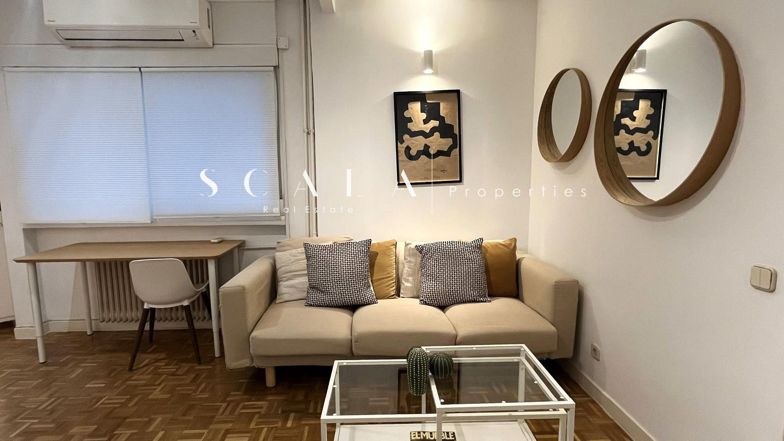 Sala d'estar de Pis de lloguer en  Madrid Capital amb Aire condicionat, Calefacció i Parquet