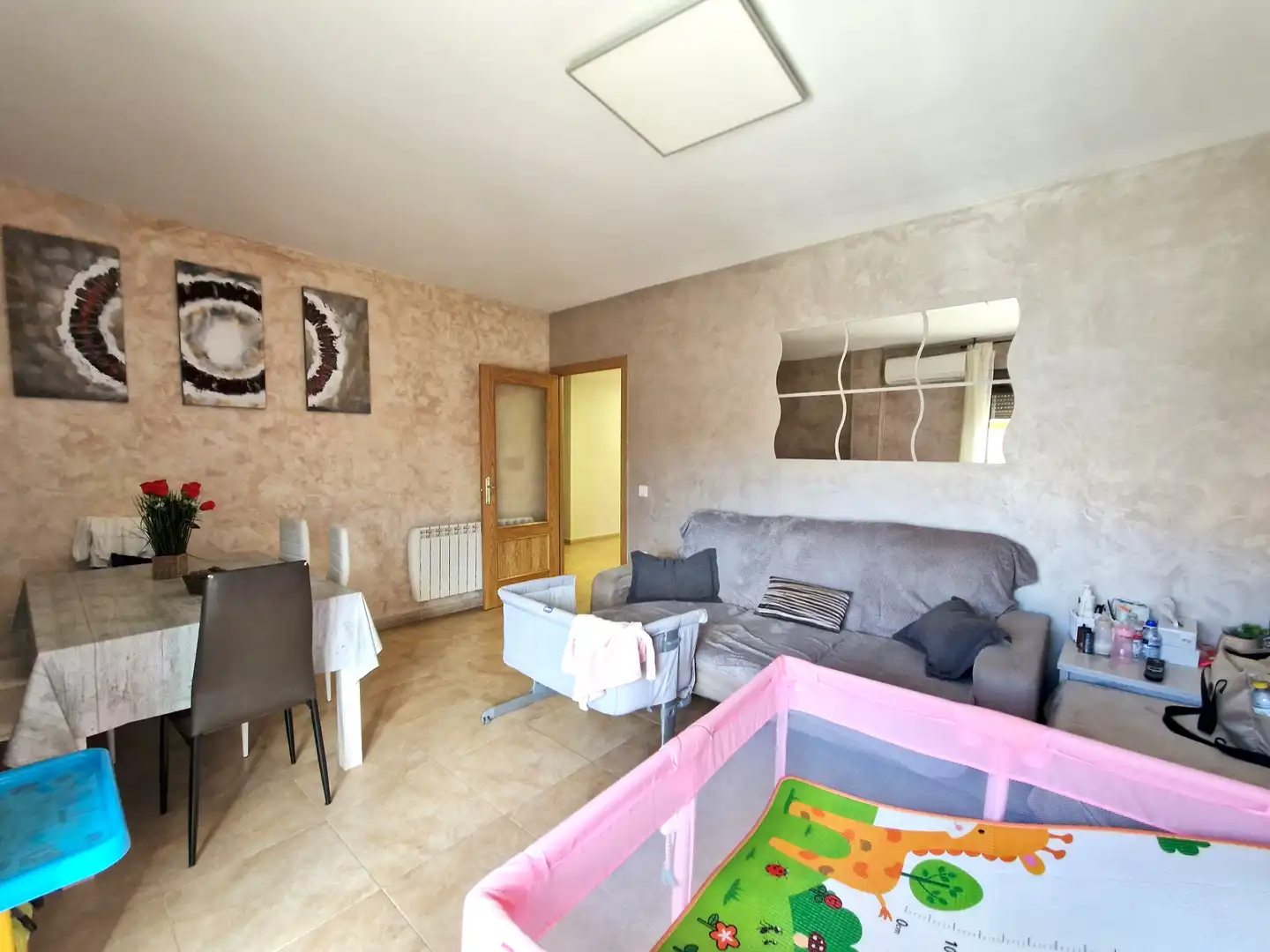 Sala de estar de Piso en venta en Cabañas de la Sagra con Aire acondicionado, Calefacción y Amueblado