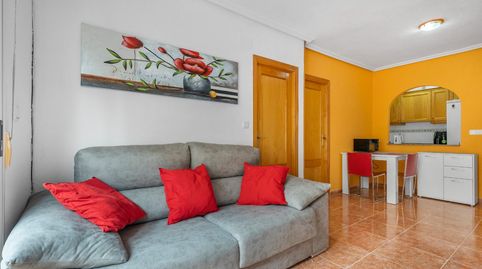 Foto 3 de Apartament en venda a Centro - Muelle Pesquero, Torrevieja