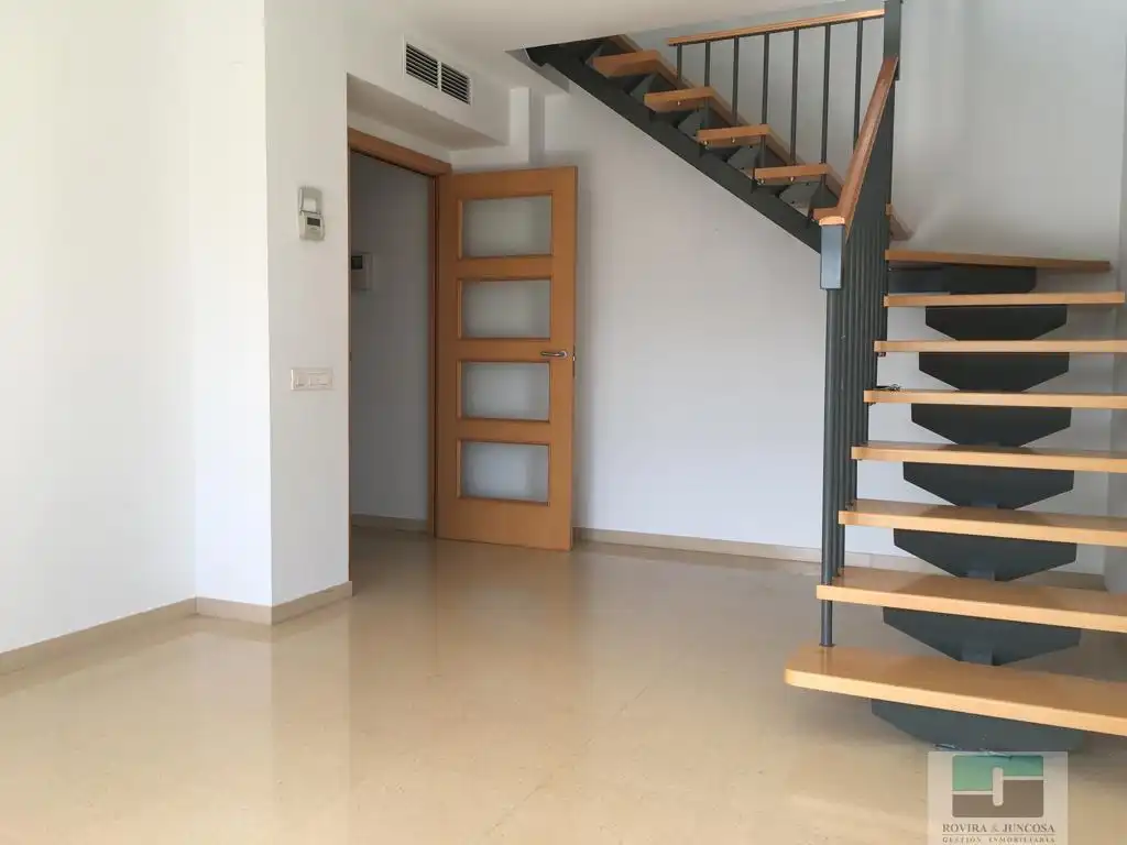 Dúplex de alquiler en Els Canyars