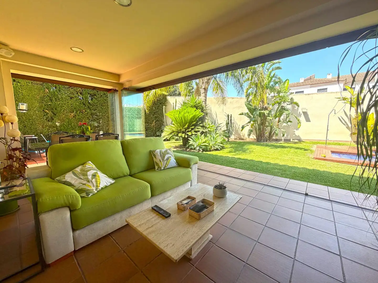 Terrassa de Casa o xalet en venda en Tomares amb Piscina comunitària