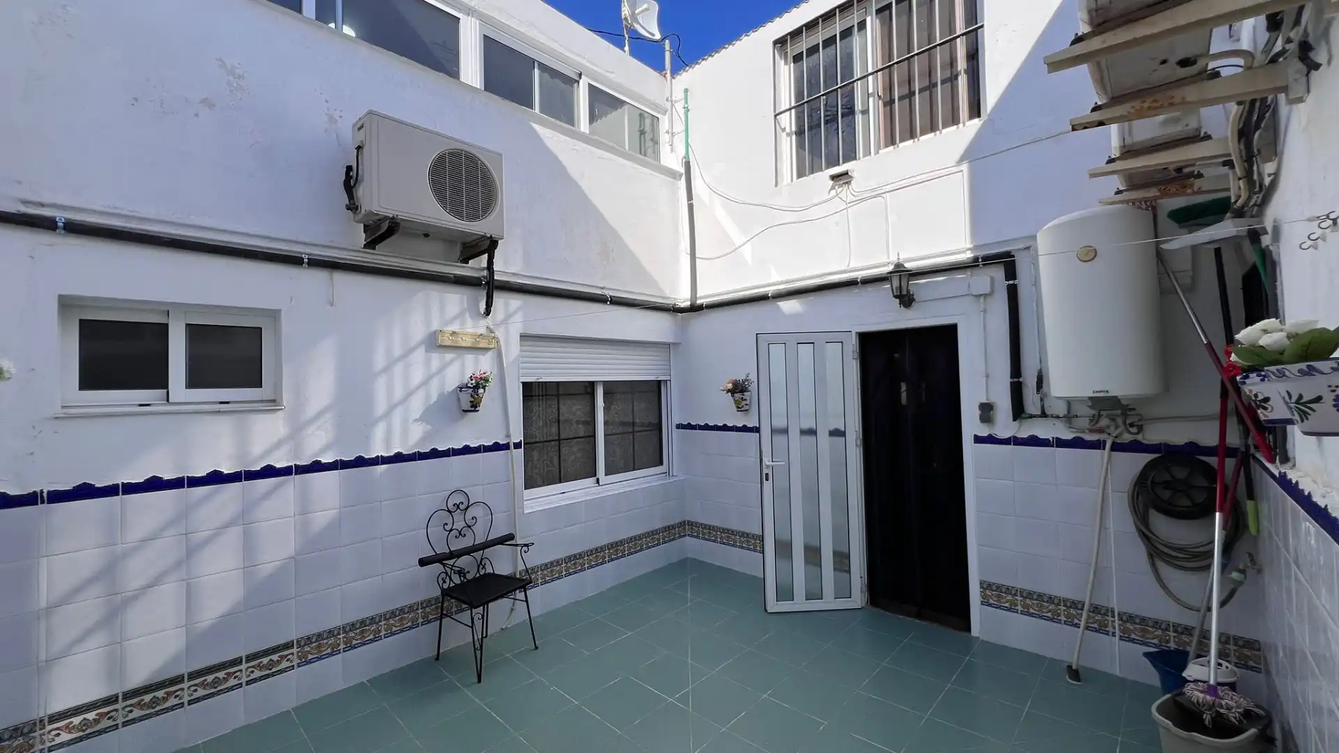 Vista exterior de Casa o xalet en venda en Molina de Segura amb Aire condicionat, Jardí privat i Piscina